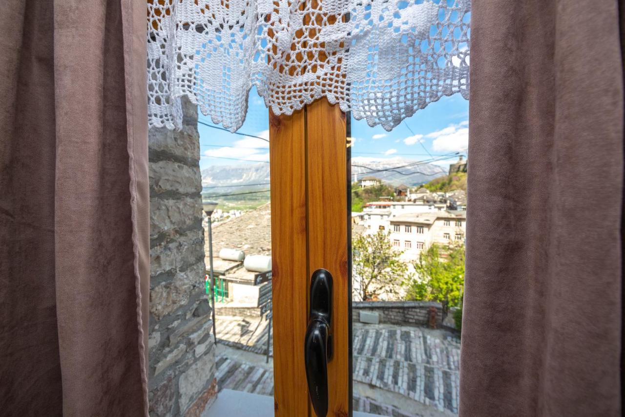 Bed And Breakfast Kotoni Gjirokaster Exterior photo