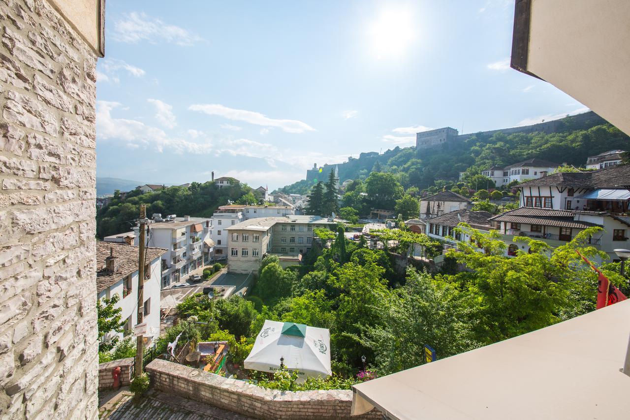 Bed And Breakfast Kotoni Gjirokaster Exterior photo