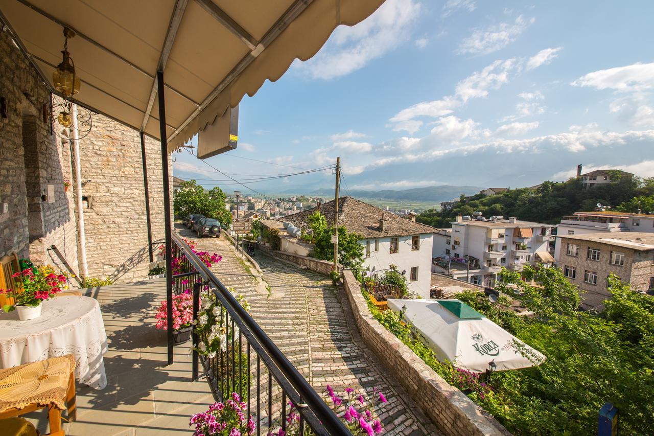 Bed And Breakfast Kotoni Gjirokaster Exterior photo